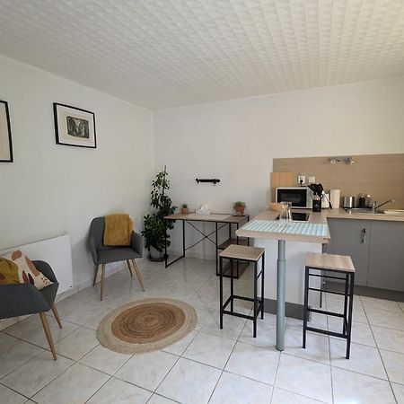 Chez Marie Et Hugo Apartment Брест Екстериор снимка