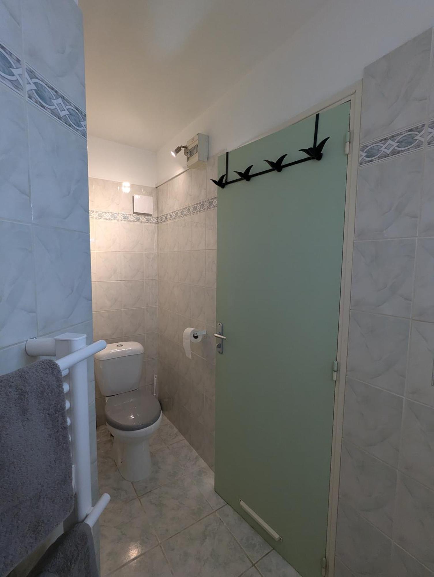 Chez Marie Et Hugo Apartment Брест Екстериор снимка